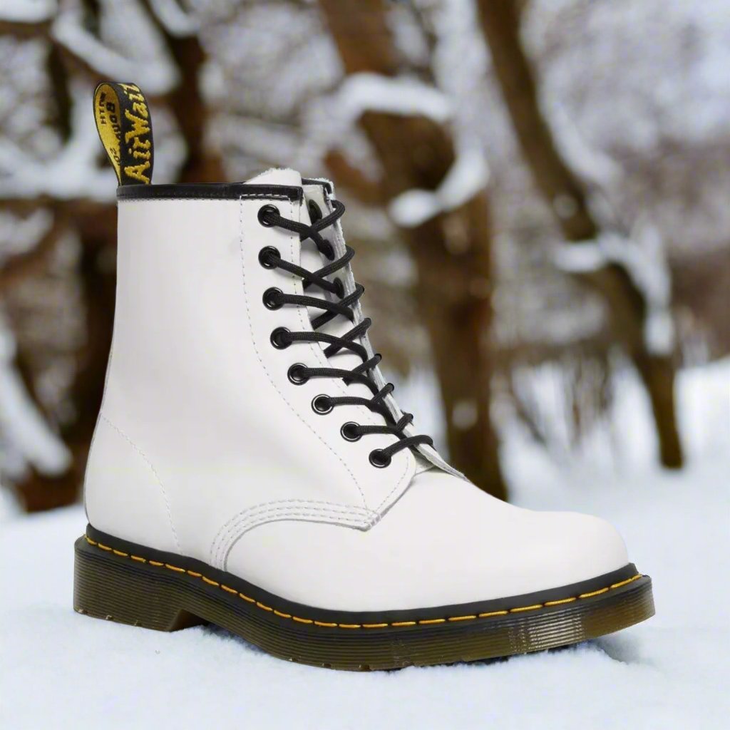 Martens™ – Elegant and Classic Lace-Up Boots