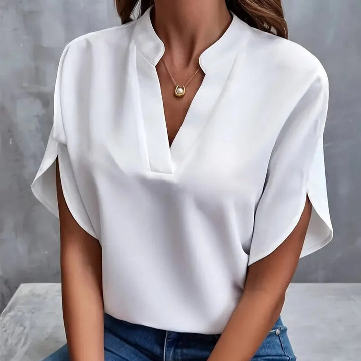 Liv – Soft V-Neck Blouse with a Refined Touch