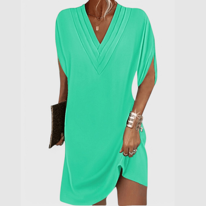 Vivienne - Elegant Flattering Dress