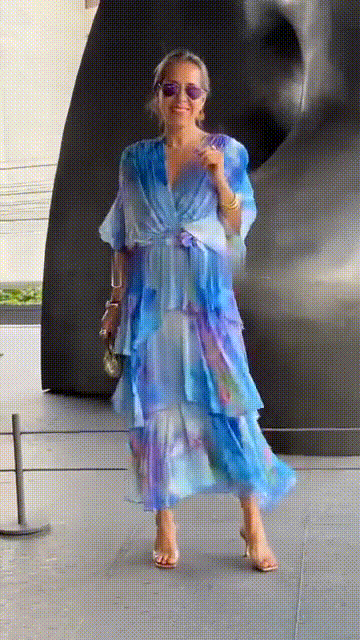 Celeste – Flowy Elegance Maxi Dress